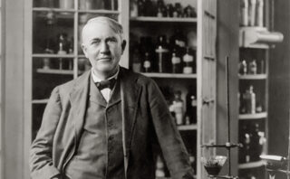 偉人の名言 デスクツアー Nikola Tesla S Desk 二コラ テスラ 仙台宮城カフェ